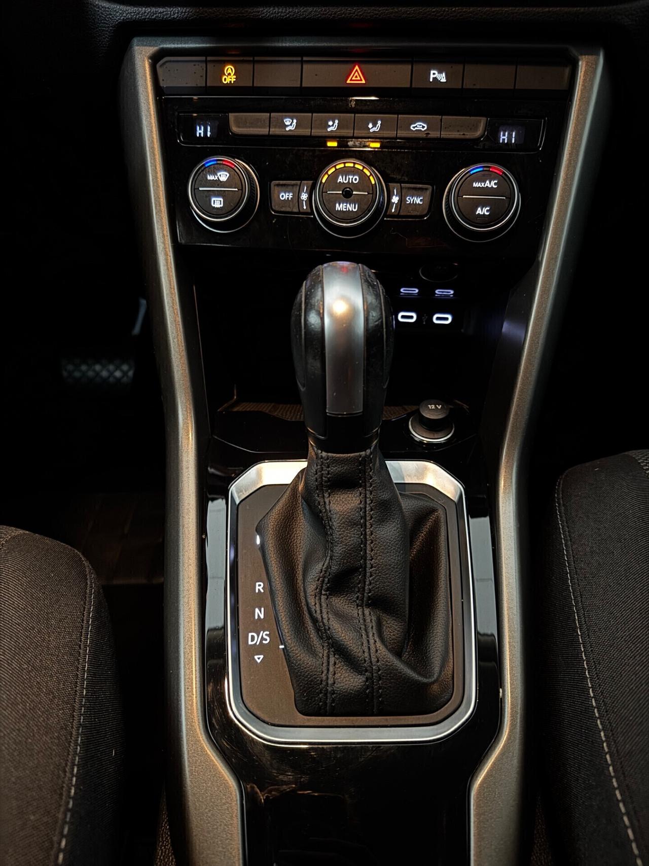 Volkswagen T-Roc 1.5 TSI ACT DSG Business BlueMotion Technology