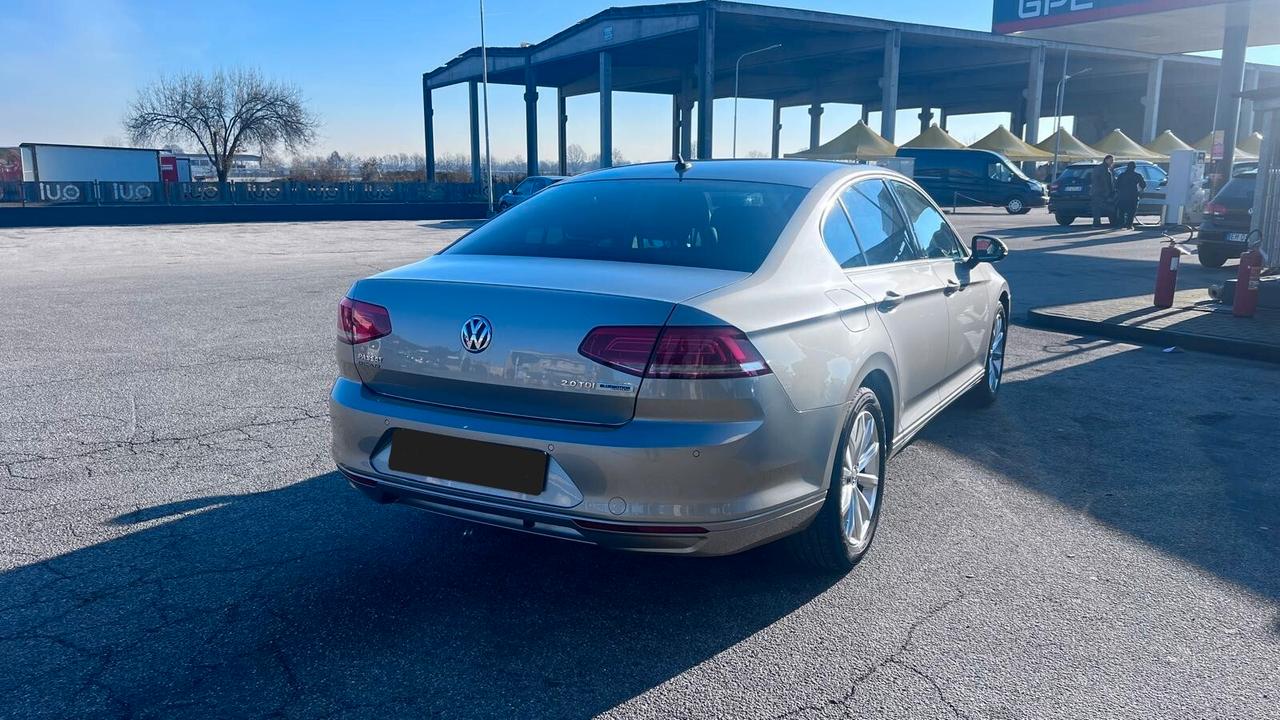 Volkswagen Passat 2.0 TDI Highline BlueMotion Technology
