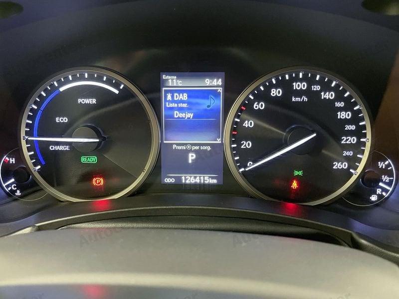 Lexus NX 300h 2.5 Executive 4wd cvt