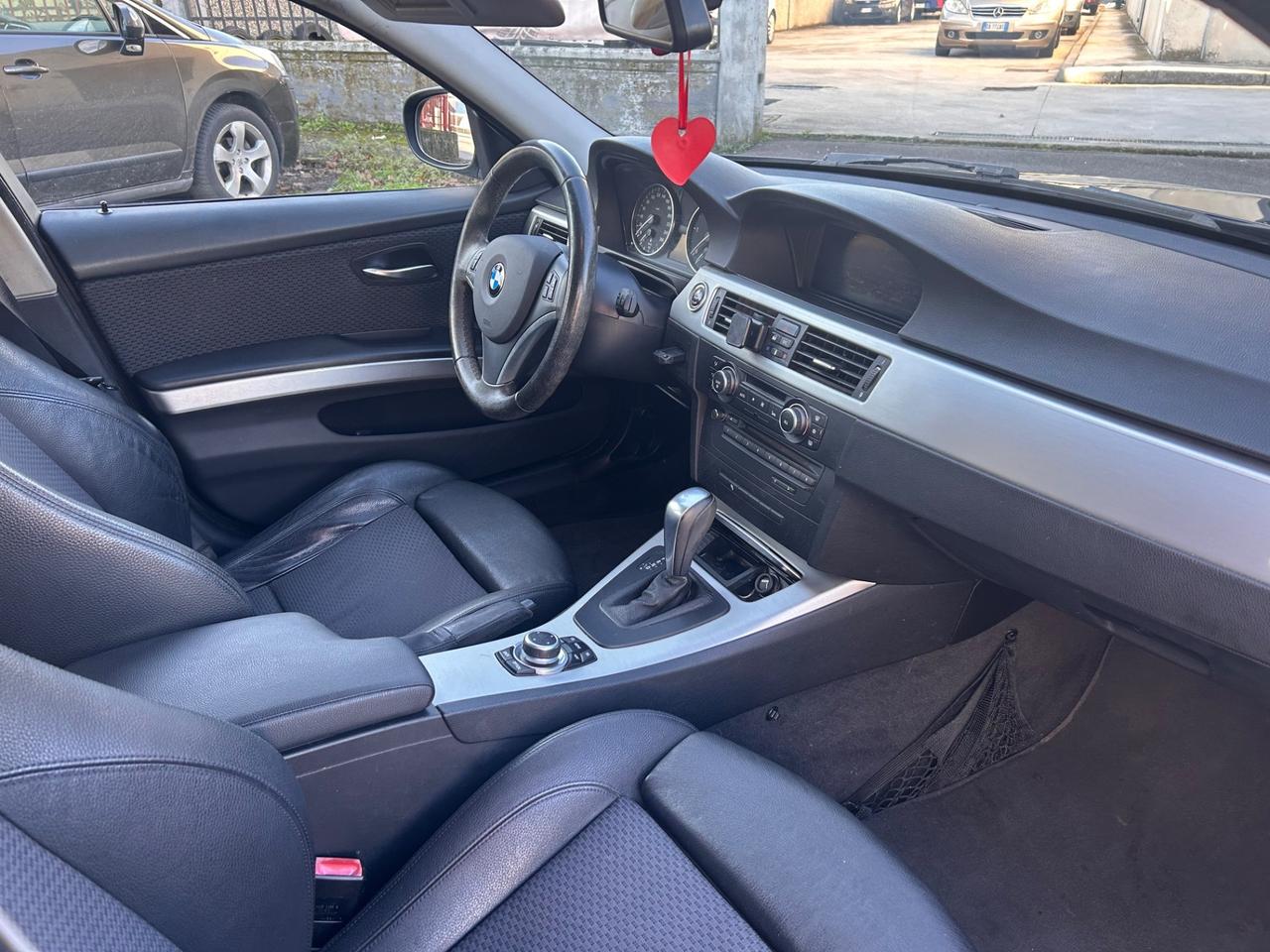 Bmw 320d touring 177cv futura Euro 5