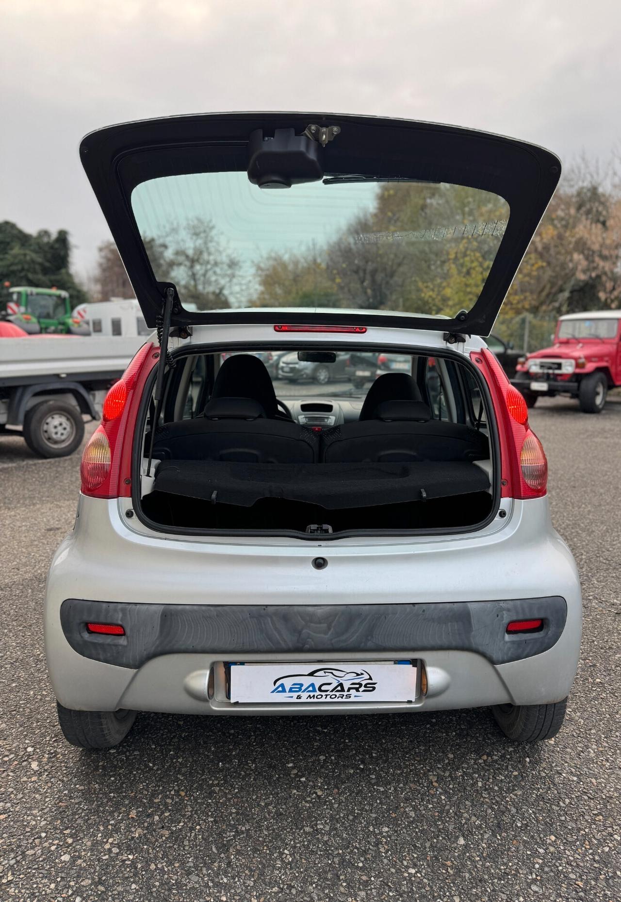 Peugeot 107 1.0 50kW 5P Benz E5 Allure