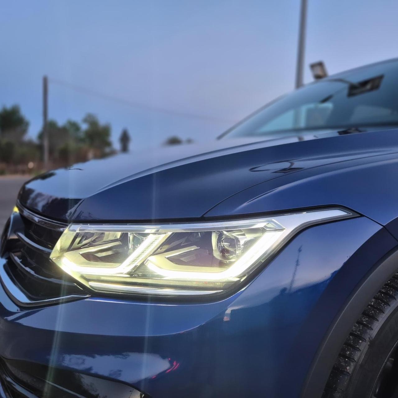 Volkswagen Tiguan 2.0 TDI 150 CV SCR DSG R-LINE