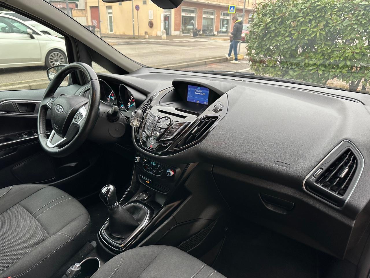 Ford B-Max 1.5 TDCi 75 CV Business Titanium