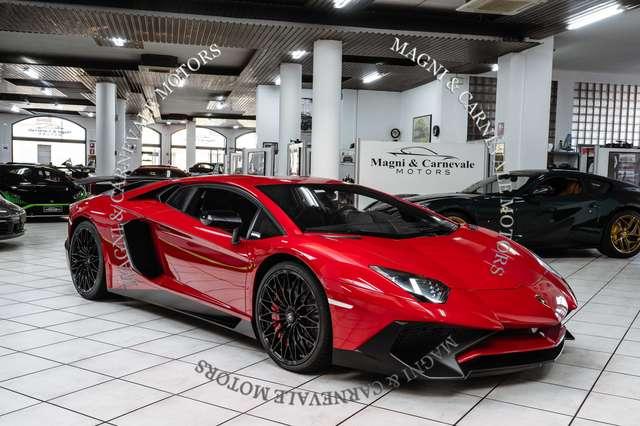 Lamborghini Aventador SV|(61 KM)DELIVERY MILEAGE|VAT|SPECIAL PAINT