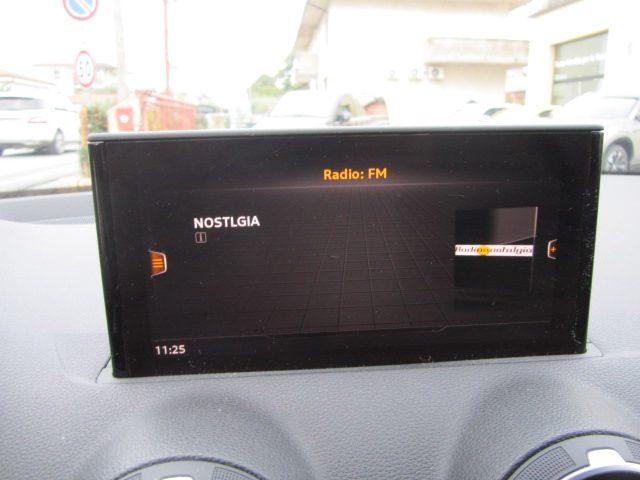 AUDI Q2 35 TFSI Business Advanced