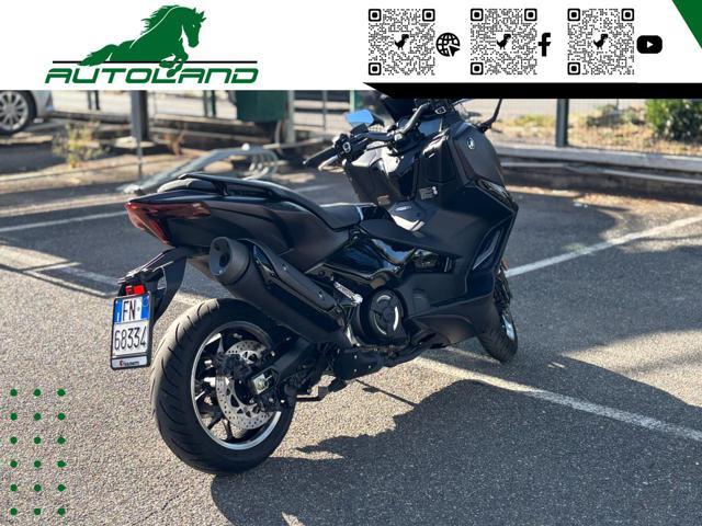 YAMAHA T Max 560 TECH MAX UNIPRO GARANZIA UFFICIALE