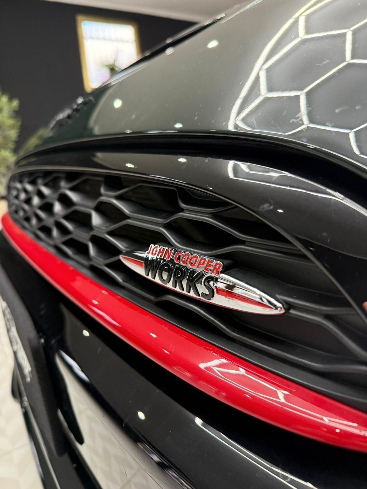 Mini John Cooper Works no super bollo