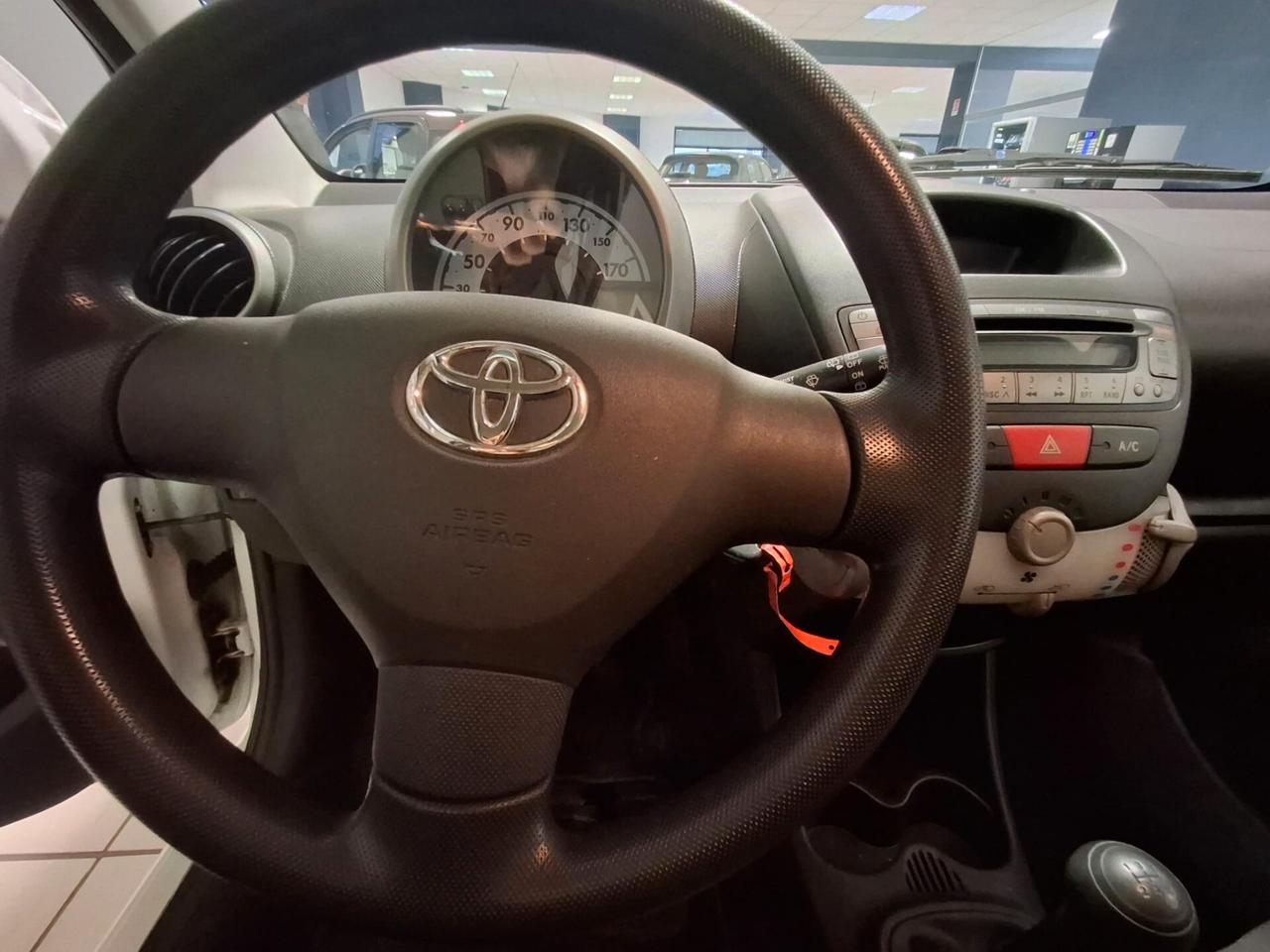 Toyota Aygo 1.0 12V VVT-i 5 porte Sol Connect