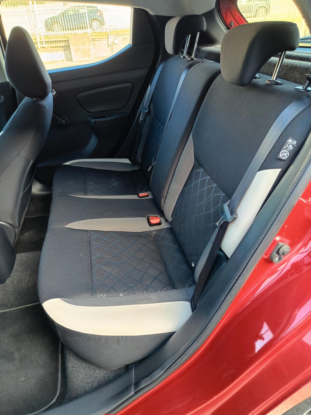 Nissan Micra 1.0L 12V 5 porte Visia+