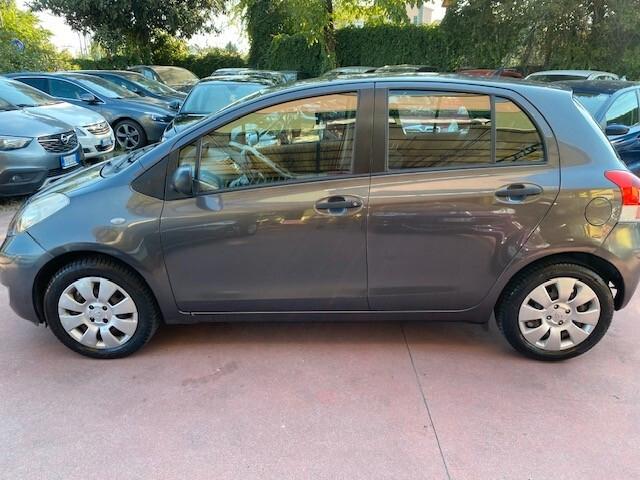 Toyota Yaris 1.0 5 porte, UNIPROPRIETARIO , OK NEOPATENTATI!!