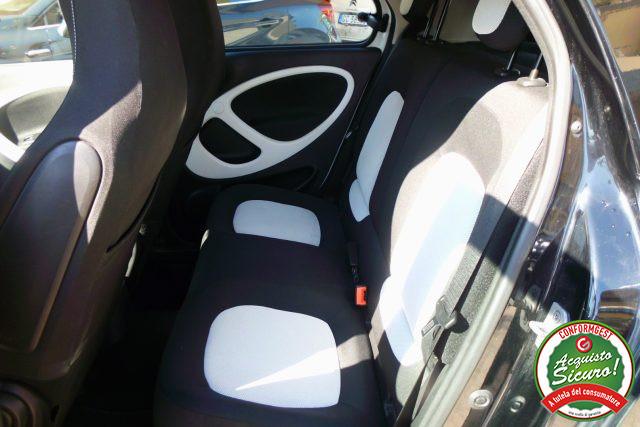 SMART ForFour 70 1.0 Passion
