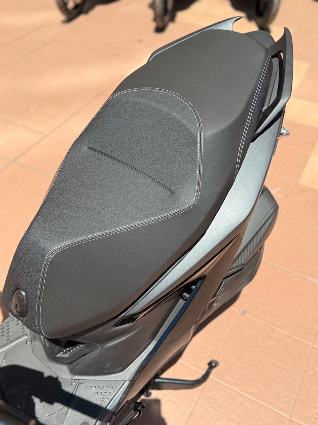Kymco X-Town 250 ST