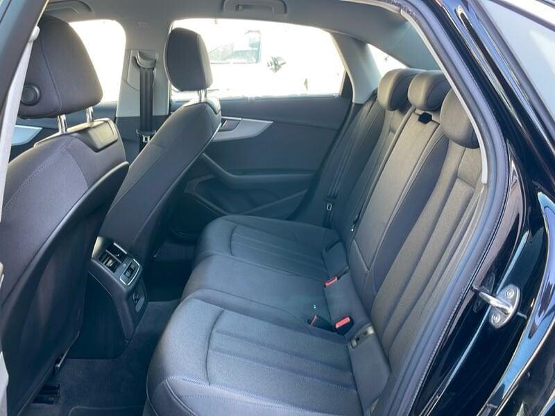 Audi A4 2.0 35 TDI Business Advanced S Tronic