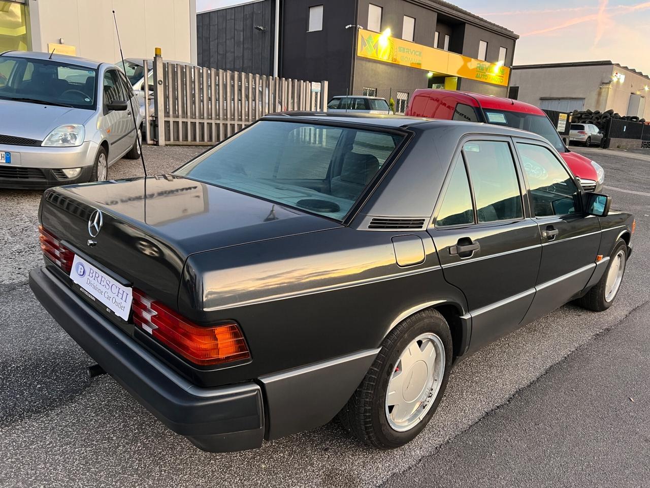 Mercedes-benz 190 2.0 E