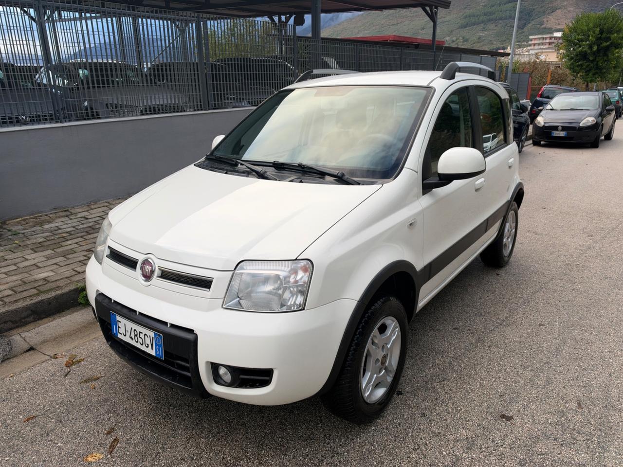 Fiat Panda 4x4 1.3 MJT 75cv ELD Gancio Traino