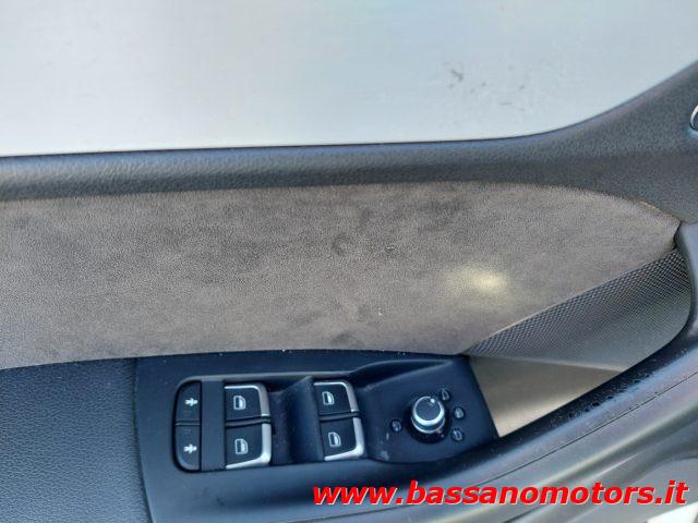 AUDI Q3 2.0 TDI quattro S tronic S Line