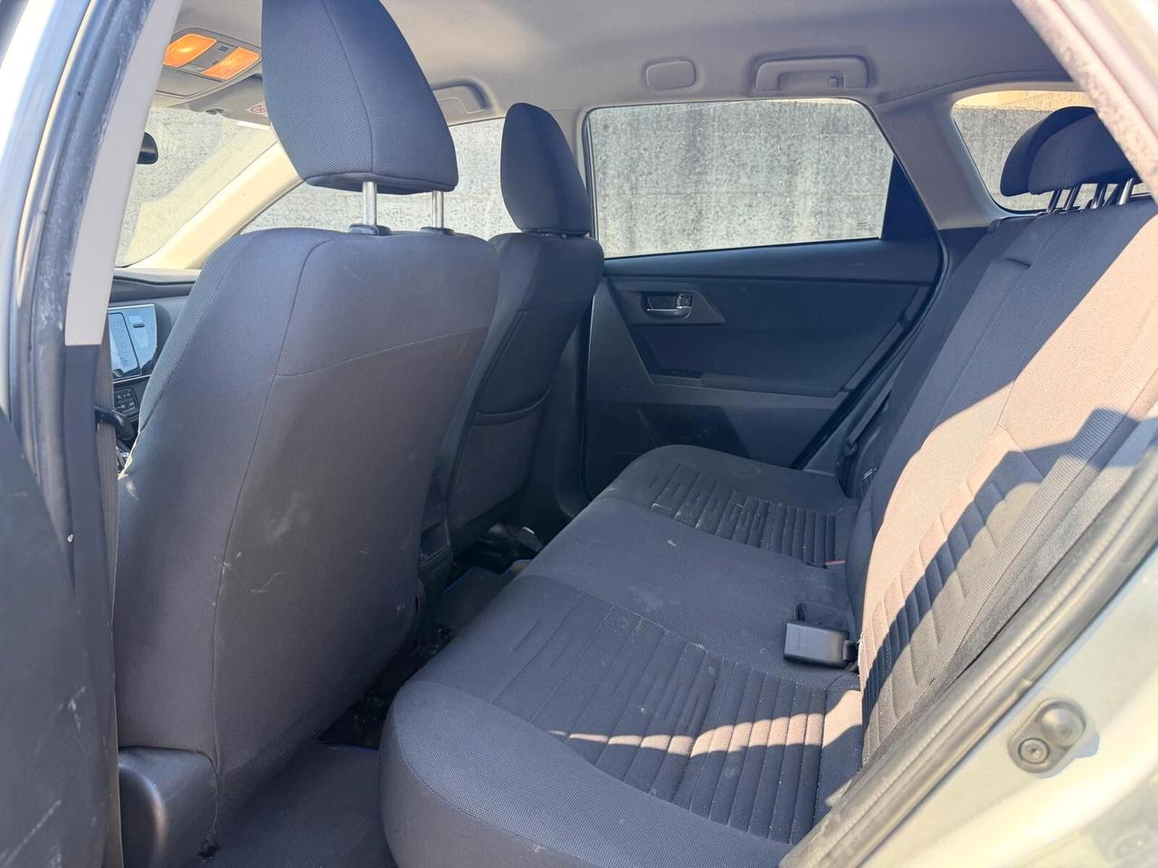 Toyota Auris Touring Sports 1.8 Hybrid Lounge