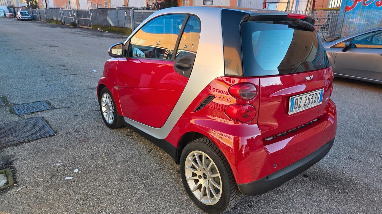 Smart ForTwo 1000 52 kW MHD coupé passion