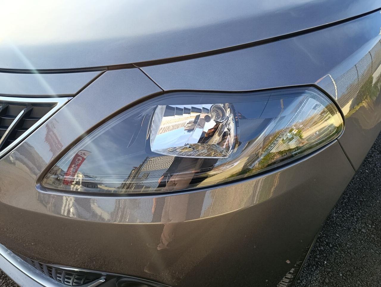 Lancia Ypsilon III 1.0 firefly hybrid Gold s&s 70cv