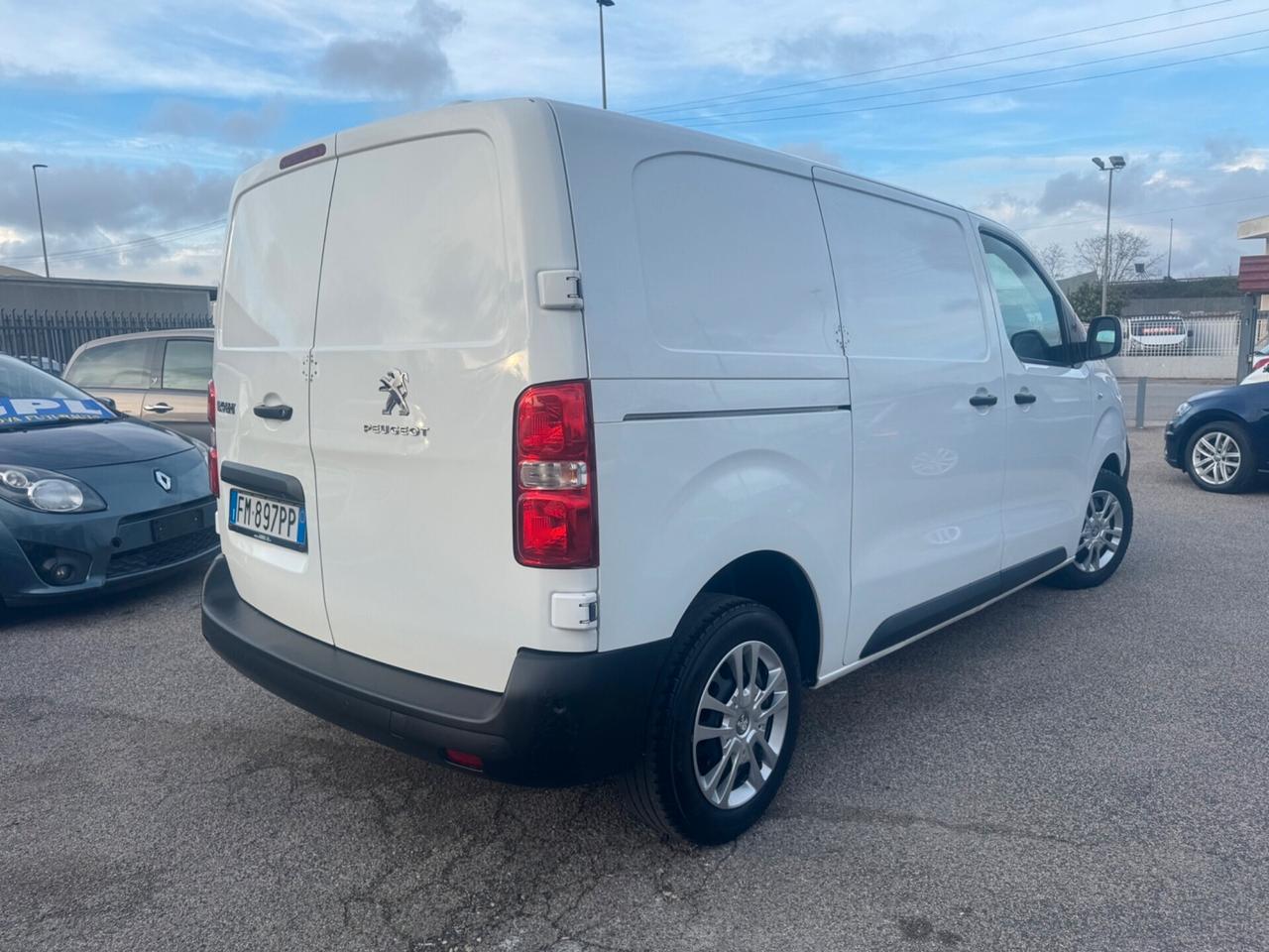 Peugeot Expert BlueHDI Passo medio con porta laterale