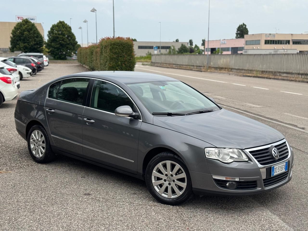 Volkswagen Passat 2.0 TDI 140cv Berlina