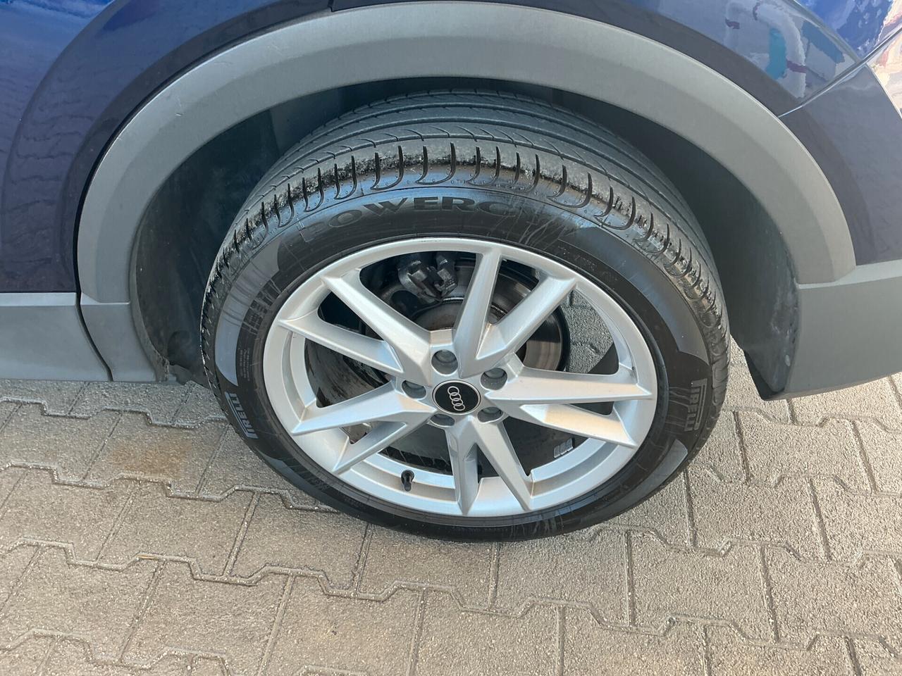 Audi Q2 35 TDI quattro S tronic line Edition