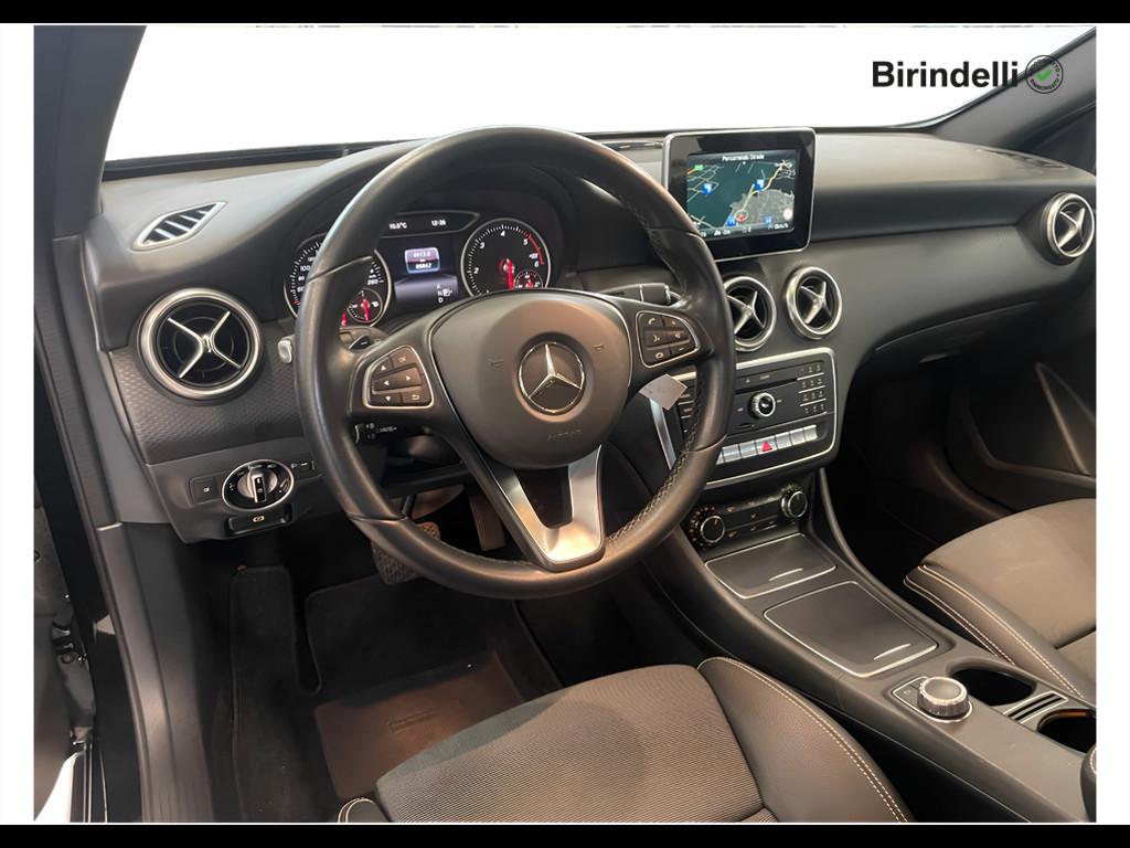 Mercedes-Benz Classe A (W176) - A 180 d Automatic Sport