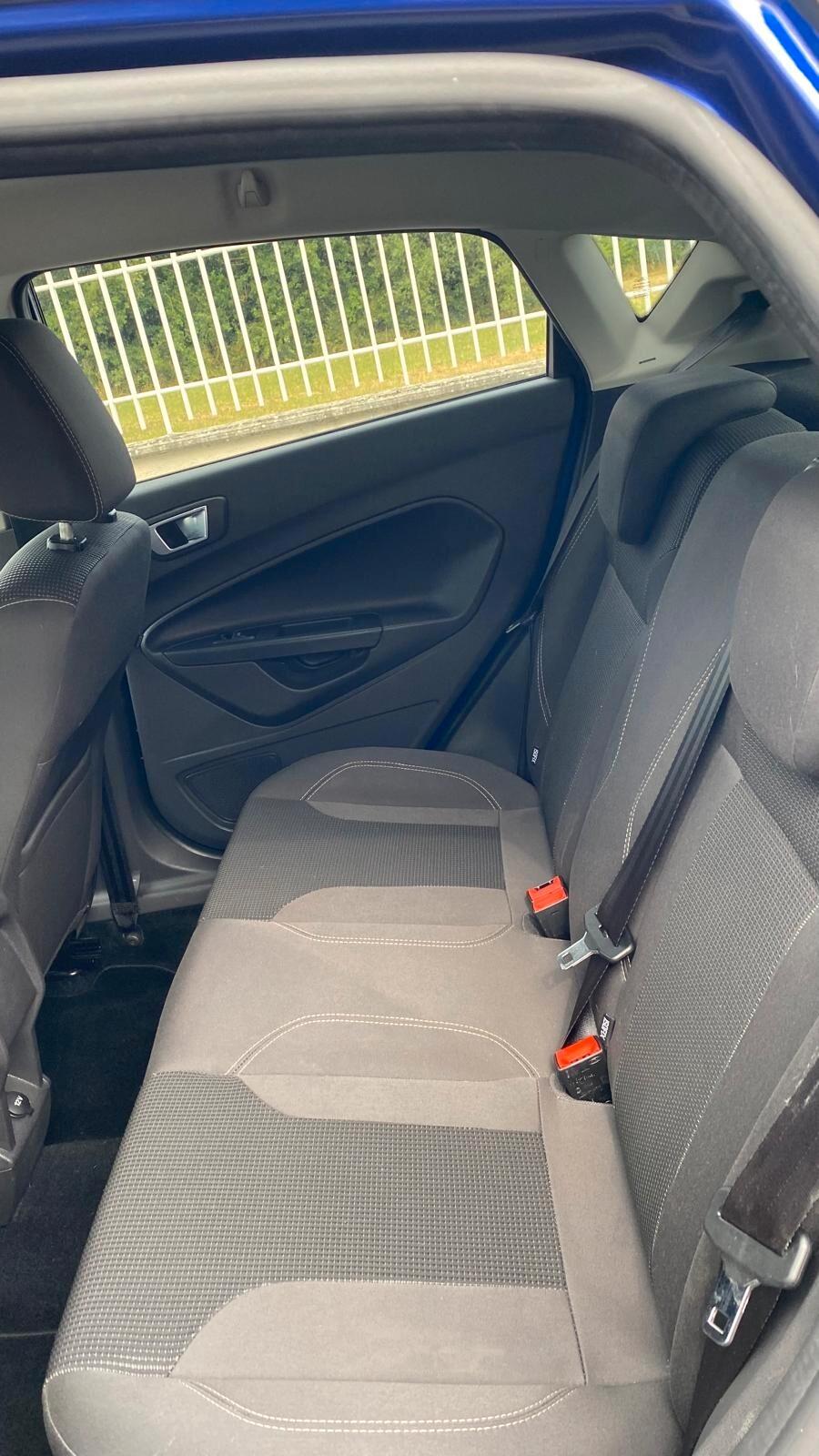 Ford Fiesta 1.5 TDCi 75CV 5 porte Titanium