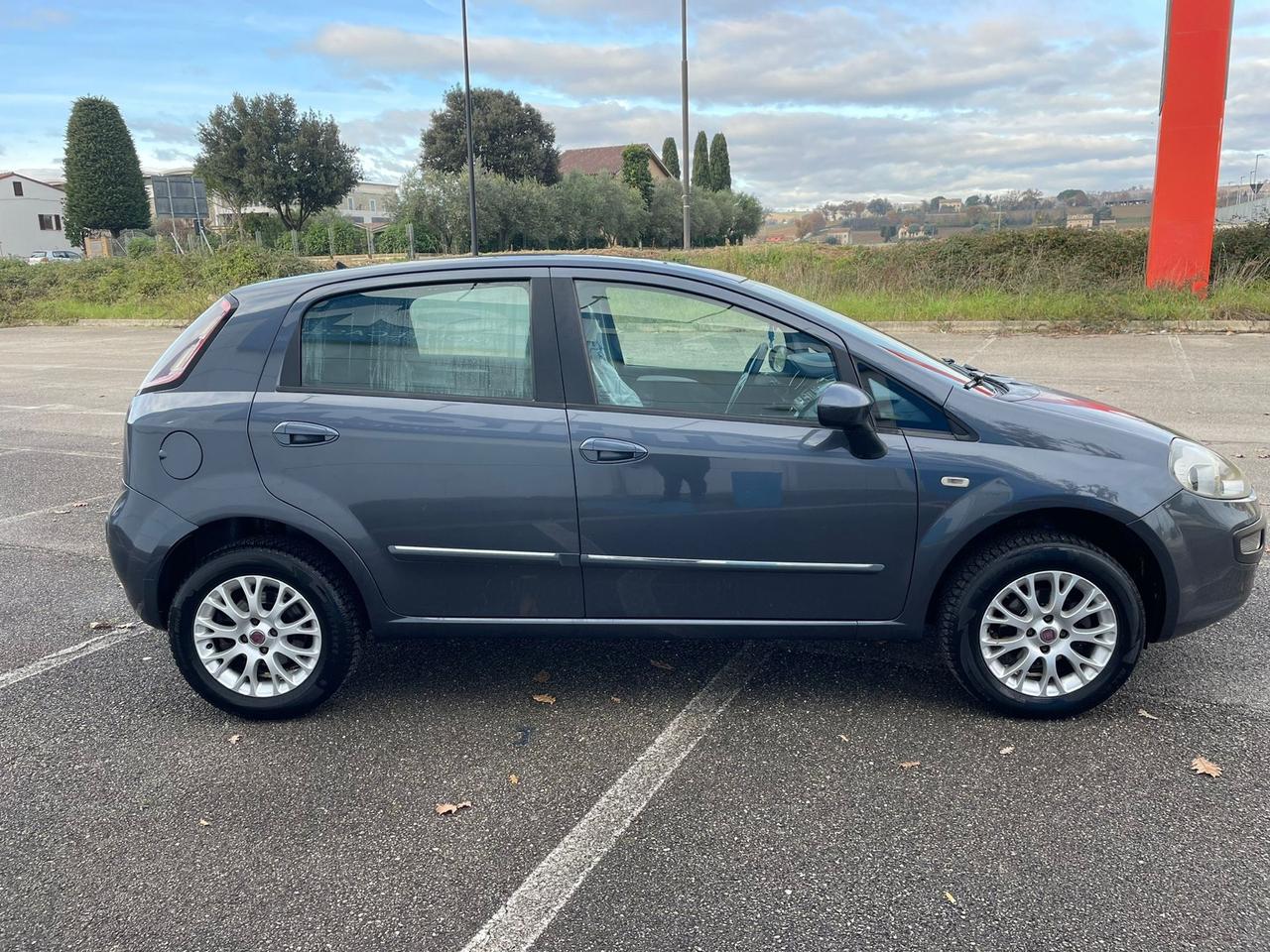 FIAT PUNTO EVO 1.4 METANO 2011 12 MESI DI GARANZIA