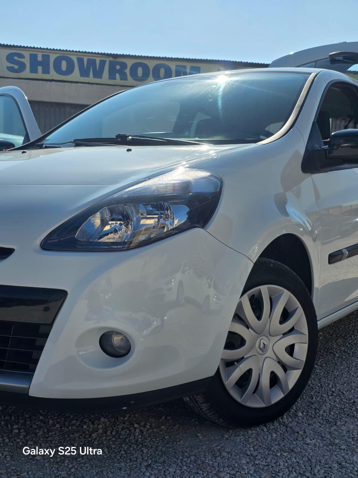 Renault Clio 1.2 16V 3 porte Luxe