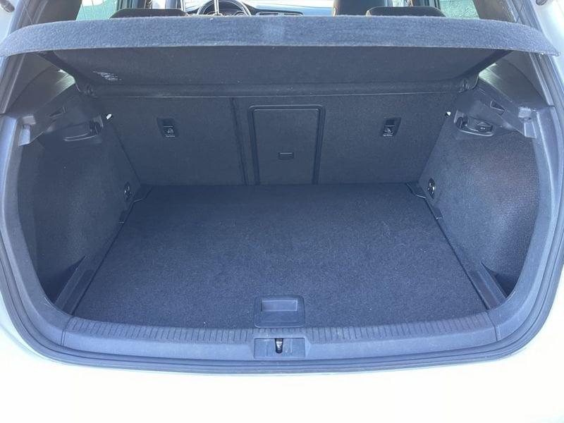 Volkswagen Golf 5p 1.6 tdi Sport Edition 110cv dsg