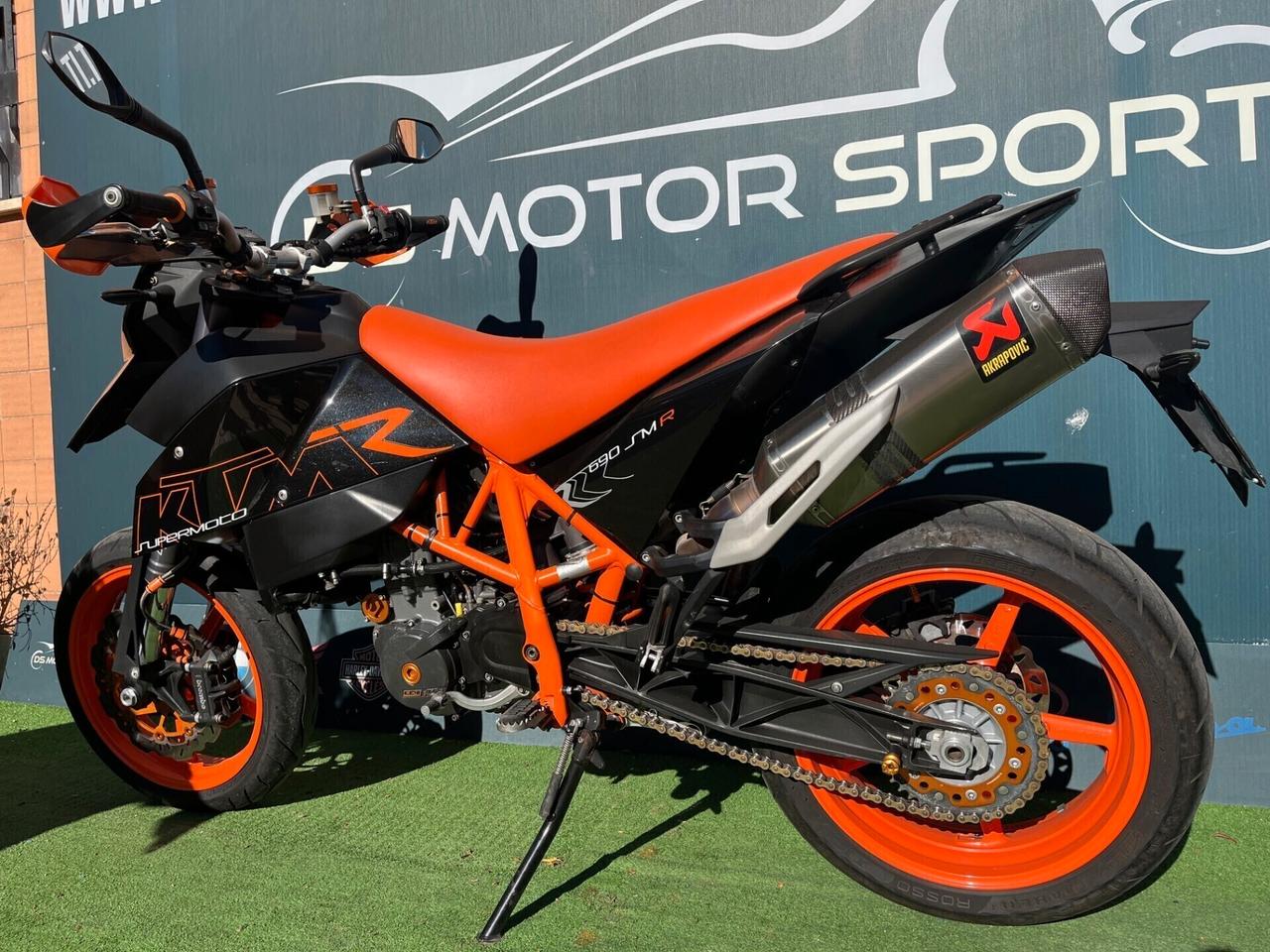 KTM SUPERMOTO 690