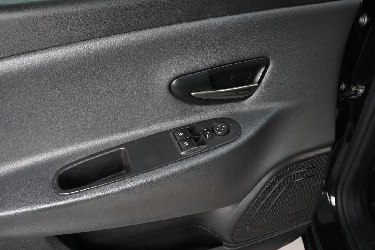 Lancia Ypsilon 1.2 69 CV 5 porte Silver