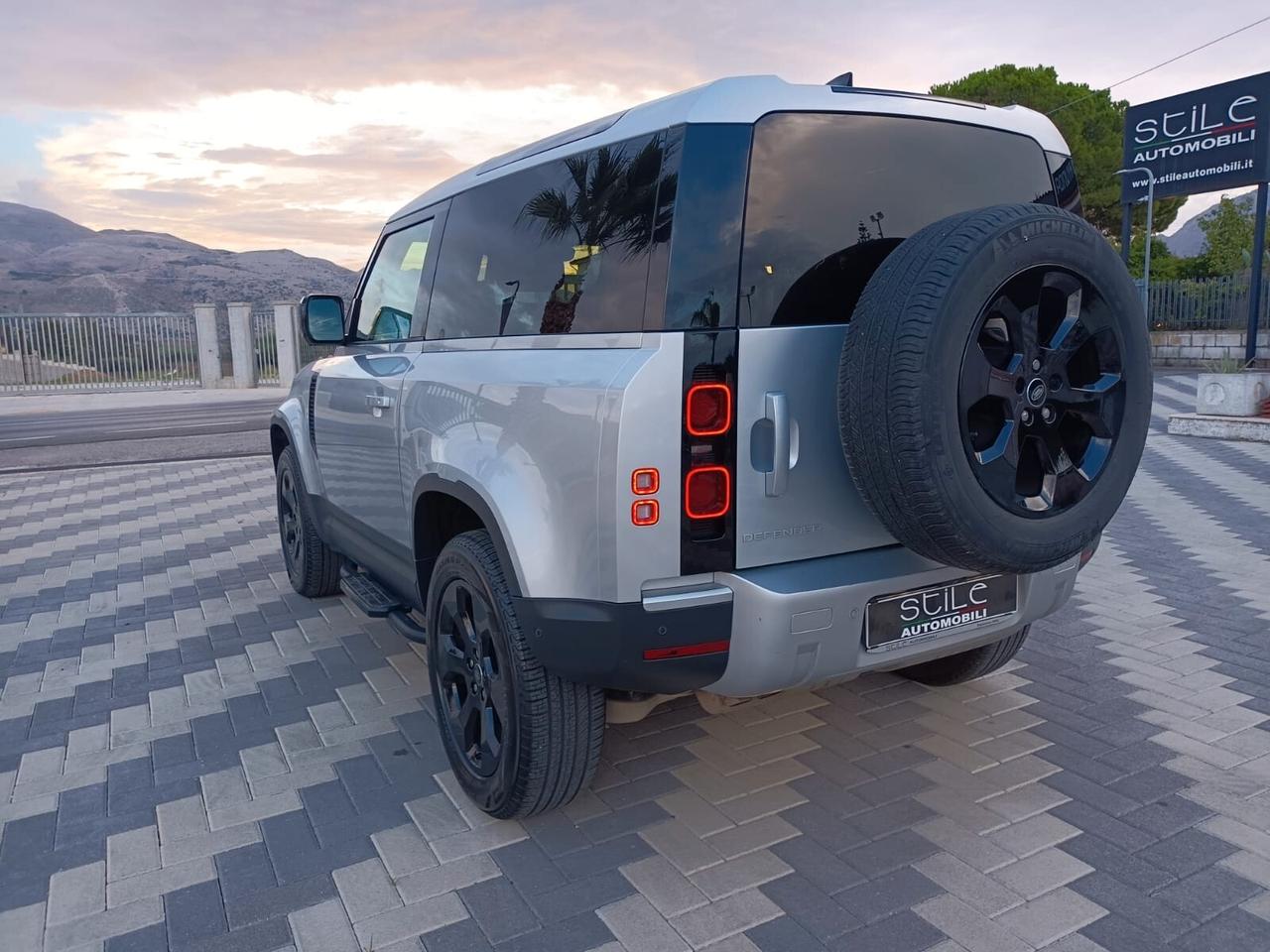 Land Rover Defender 90 3.0D I6 200 CV AWD Auto SE