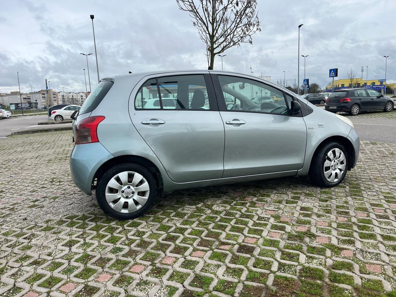 Toyota Yaris 1.4 D-4D 5 porte Sol