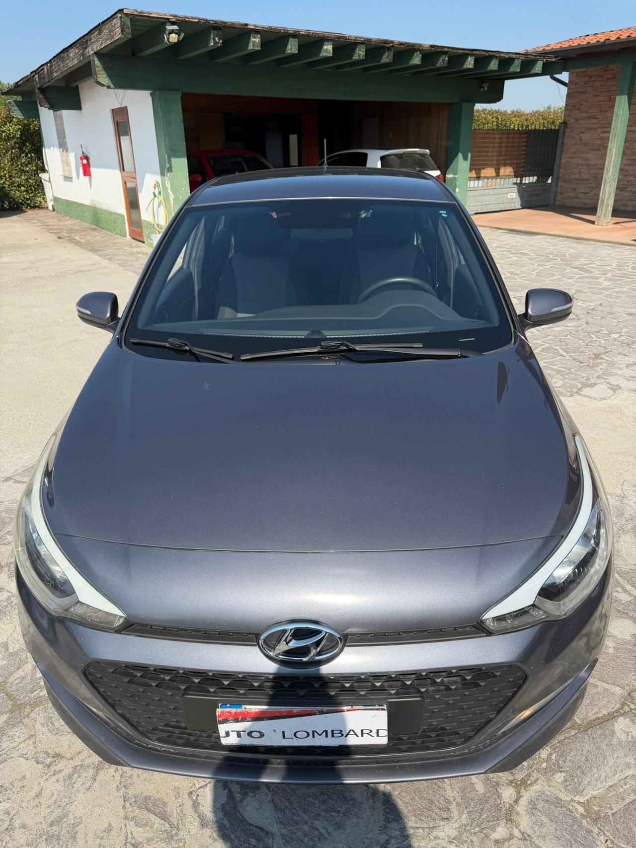 Hyundai i20 1.2 84 CV 5 porte Comfort neopatentati