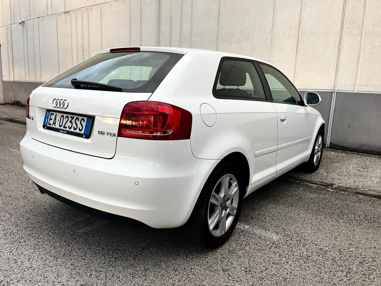 Audi A3 1.6 TDI 90CV Ambition ANCHE NEOPATENTATI