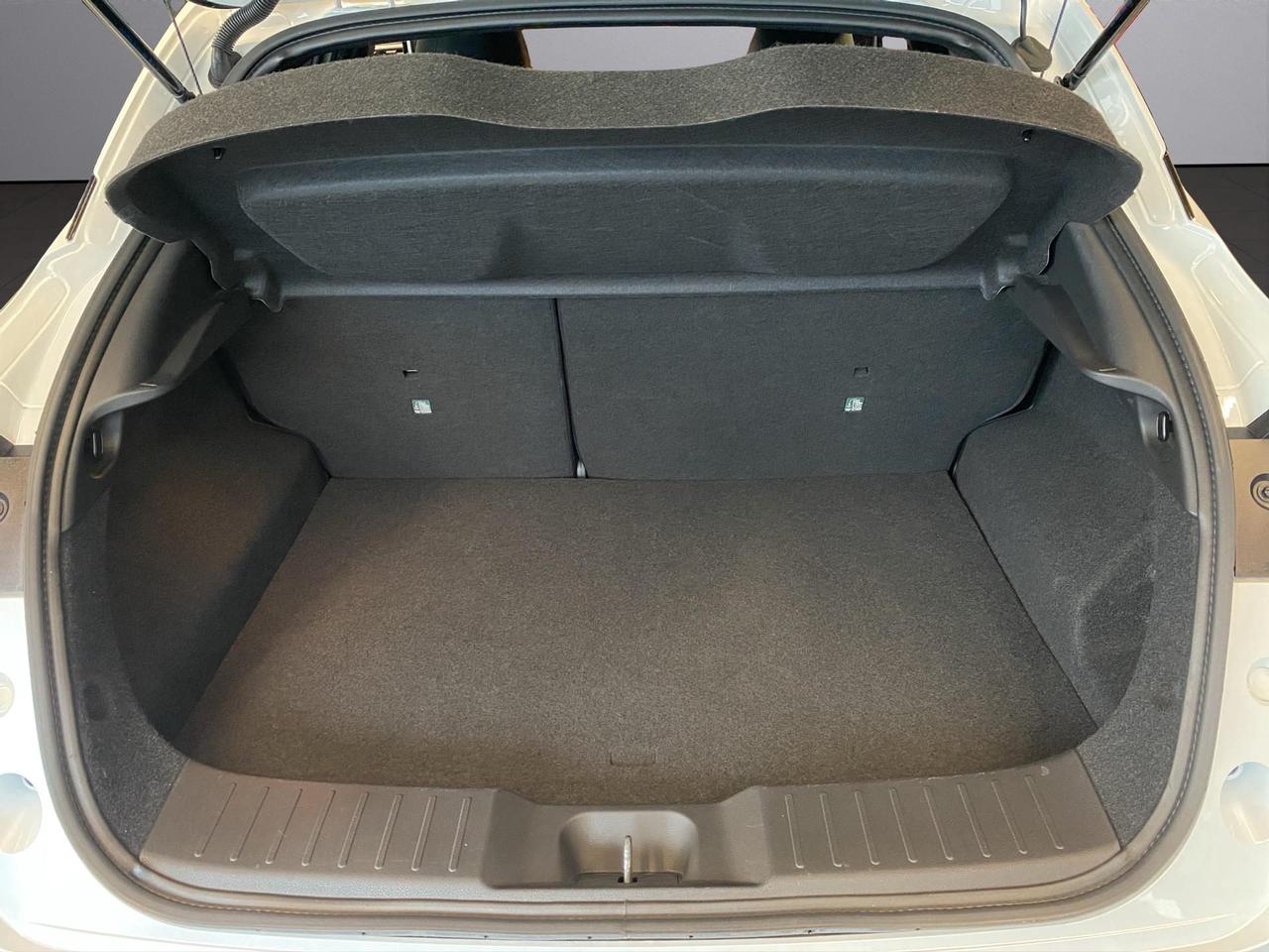 Nissan Juke 1.6 hev N-Connecta