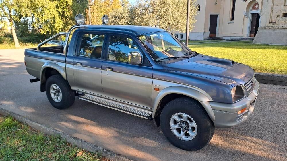 Mitsubishi L200 2.5 TDI 4WD Doppia cabina