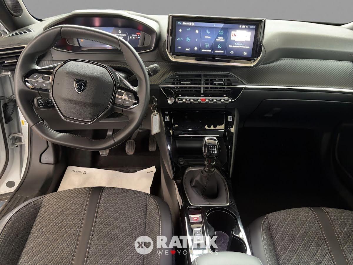 Peugeot 2008 1.2 Puretech 100CV Allure