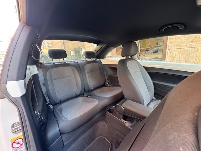 Volkswagen Maggiolino 1.6 TDI Design