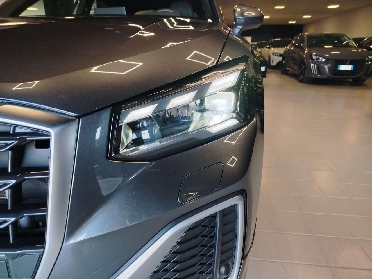 Audi Q2 Q2 35 2.0 tdi Identity Black s-tronic