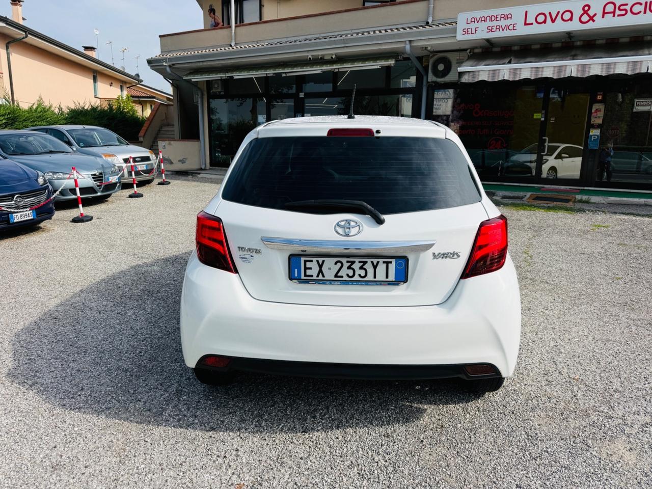 Toyota Yaris 1.4 D-4D 5 porte Active