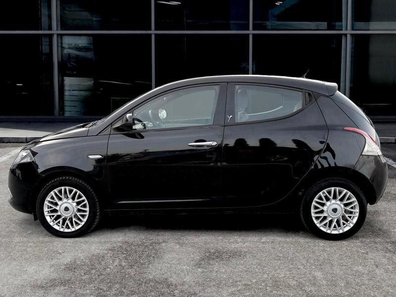 Lancia Ypsilon 5 Porte Ypsilon 1.2 8v Platinum 69cv