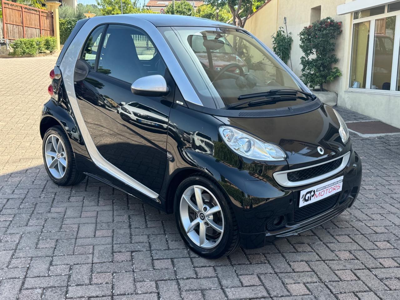 Smart ForTwo 1000 62 kW coupé passion