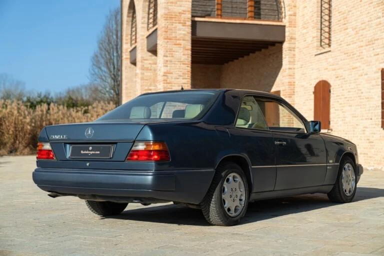 MERCEDES-BENZ CE 200 - MER00274