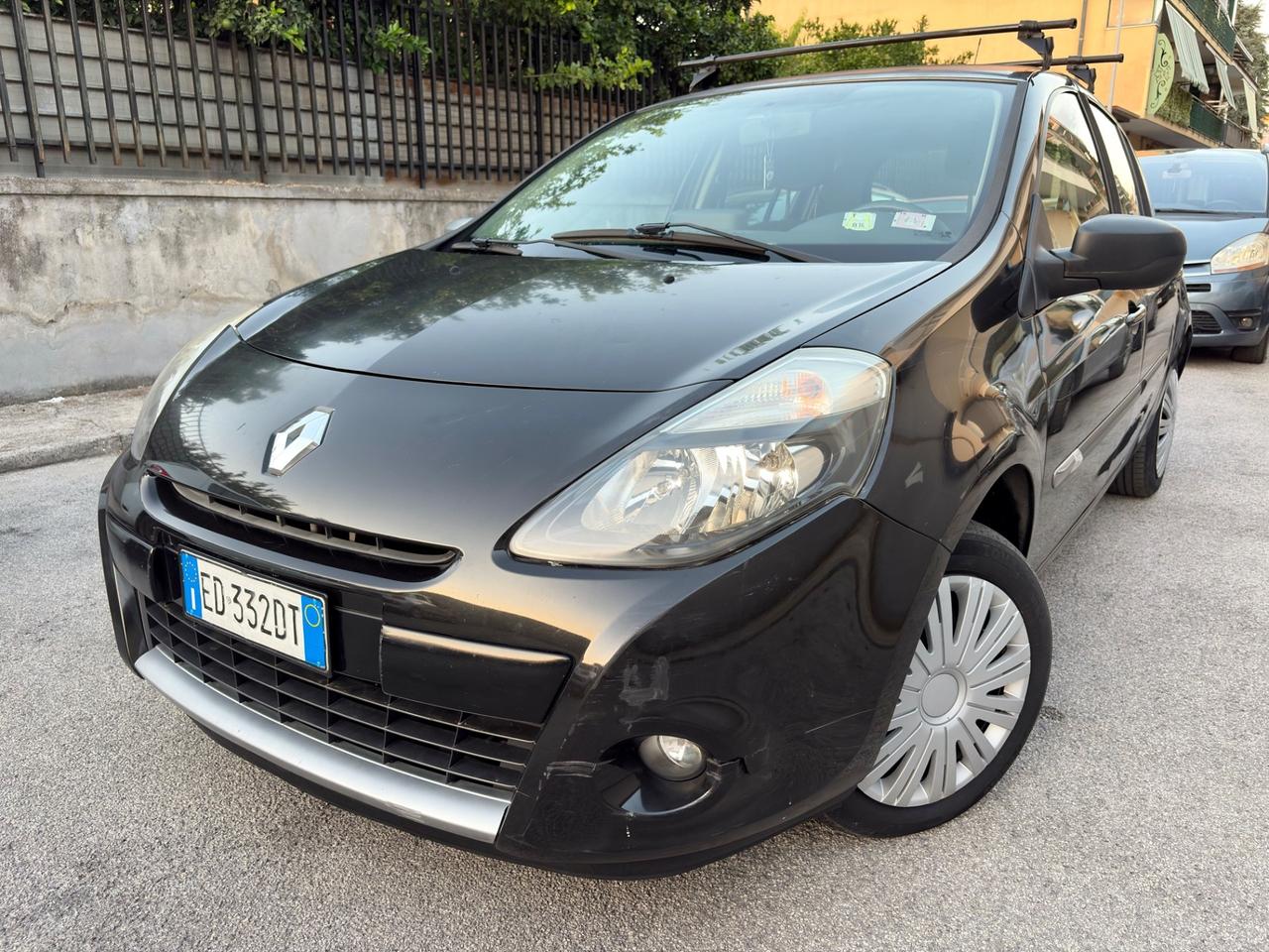 Renault Clio 1.2 benzina 75cv 5 porte