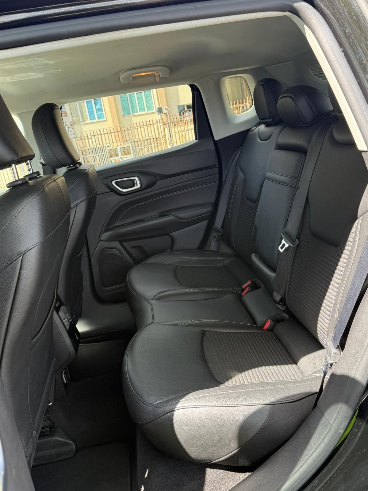 Jeep Compass 1.3 Turbo T4 190 CV PHEV AT6 4xe Business Plus
