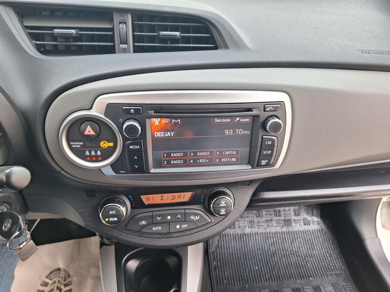 Toyota Yaris 1.0 BENZINA 5 PORTE"PERFETTA" 2013