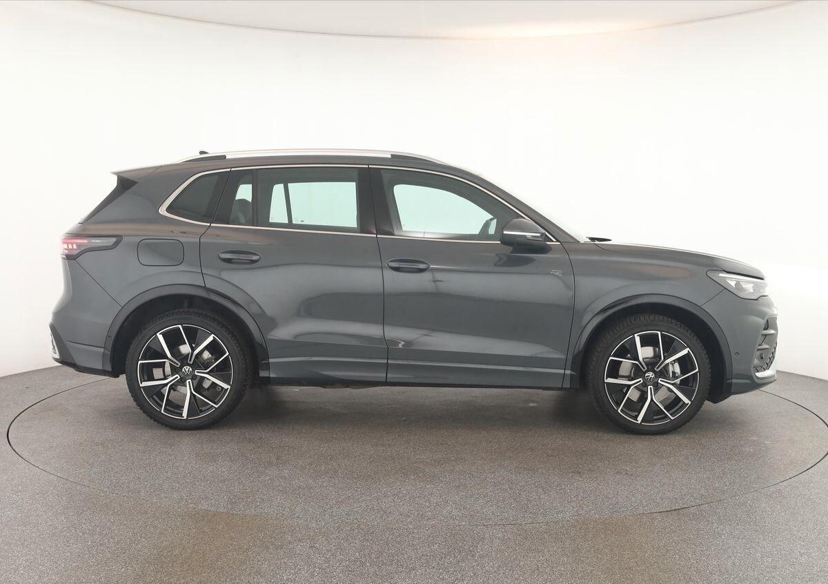 Volkswagen Tiguan 2.0 TDI 150 CV SCR DSG R-Line
